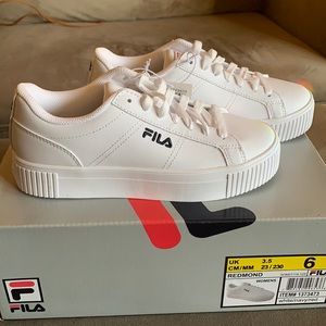 FILA Redmond Platform Athletic Sneakers, White, Size 6, NIB